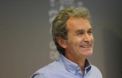 Simón anuncia la posibilidad de retirar las mascarillas en lugares abiertos antes de la inmunidad de grupo