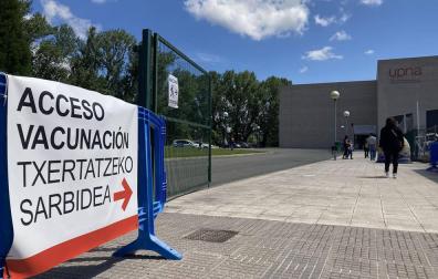 La vacunación se acelera en Navarra y llega a las personas de 44 años