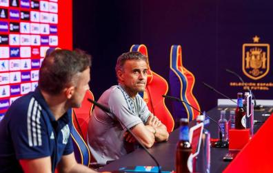 Luis Enrique defiende los protocolos y dice que esperará a Busquets