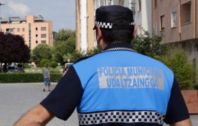 Un policía municipal de Ansoáin.