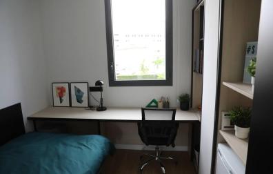 Imagen de una de las habitaciones ya amueblada.