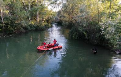Los Bombers de la Generalitat han localizado el cadáver del menor desaparecido en el río Segre.
