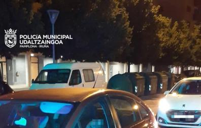 Un conductor se queda dormido en un semáforo en verde y da positivo en alcohol