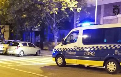Dos detenidos por enfretarse a la policía cuando salían de un bar en San Juan