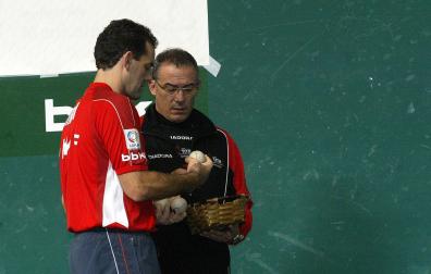 Joaquín Plaza puso en marcha la escuela de pelota Titín III