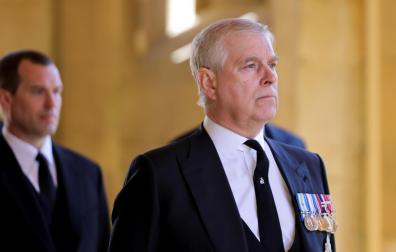 El príncipe Andrés de Inglaterra, Duque de York, en el funeral del Duque de Edimburgo