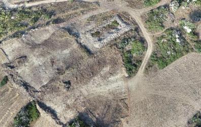 Vista aérea de la zona donde han aparecido los restos arqueológicos en la zona de La Gariposa, en Tafalla