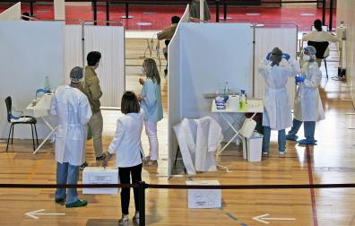 Durante el curso pasado, se practicaron 34.042 PCR y 10.769 test de antígenos a alumnos y profesionales de la Universidad de Navarra
