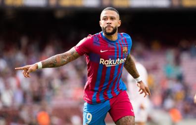 Memphis Depay celebra el gol