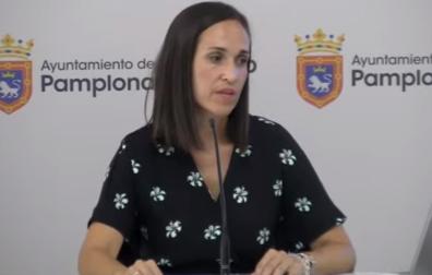 María Echávarri, concejala delegada de Servicios Generales en el Ayuntamiento de Pamplona, durante la rueda de prensa