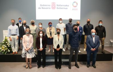 Autoridades y deportistas, tras la entrega de galardones a los olímpicos y paralímpicos navarros