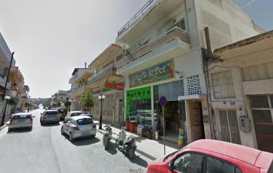 Calle del pueblo de Arkalojori, en Creta
