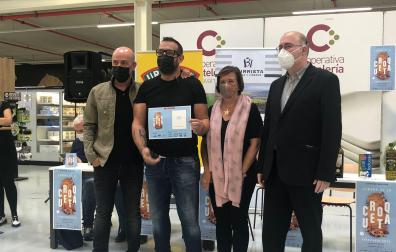 Casa Lola recoge el primer premio