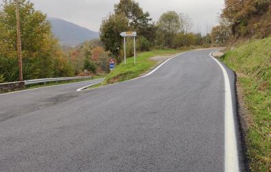 Nuevo aspecto de la NA-4351, en Igoa (Basaburua), tras los trabajos de renovación realizados