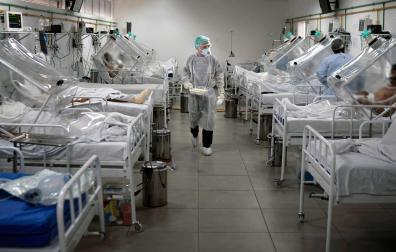 UCI de un hospital de Bérgamo (Italia) en noviembre de 2020