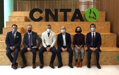 Responsables del CNTA y de Mercamadrid, durante la inauguración ayer de la nueva sede