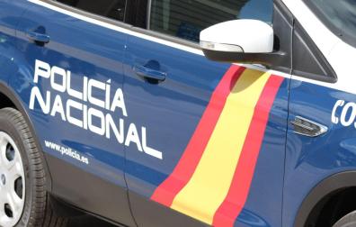 Un vehículo de la Policía Nacional