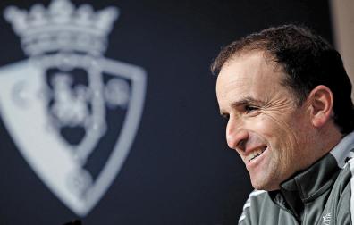 Jagoba Arrasate, sonriente, durante la rueda de prensa.