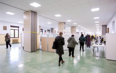 Apertura del nuevo vacunódromo en el Seminario de Pamplona