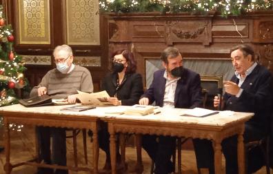 Desde la izq.: Jesús Mauleón, Ana Martínez Mongay, Juan Ramón Corpas y Víctor Manuel Arbeloa
