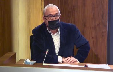 El director general de Salud, Carlos Artundo, en la rueda de prensa de este miércoles