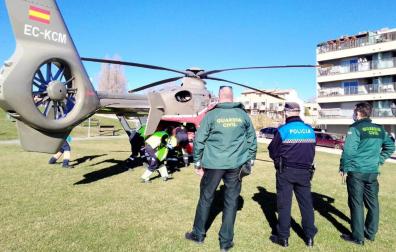 Traslado en helicóptero de la niña