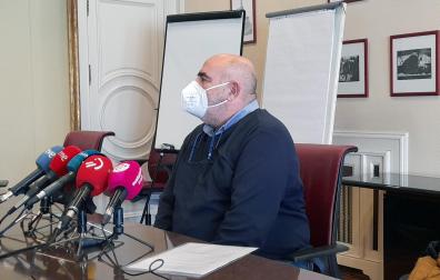 El presidente de la Sociedad Navarra de Medicina de Urgencias y Emergencias (SEMES-Navarra), Iñaki Santiago