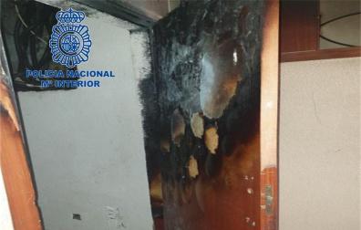 La detenida en Villava llegó a provocar un incendio en el edificio, que hizo precisa la intervención de los Bomberos