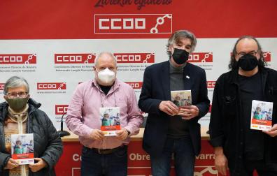 Representantes del sindicato CCOO, durante la presentación del estudio 'Análisis gráfico de la situación de las pensiones en Navarra',