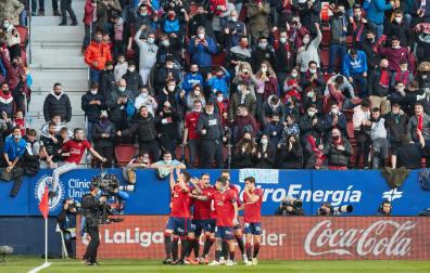 David García celebra su gol ante el Barcelona