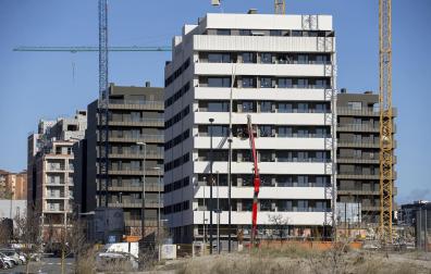Imagen de edificios nuevos en Arrosadía