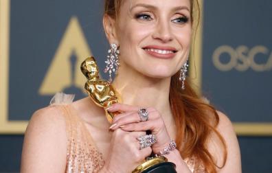 Jessica Chastain, con su Oscar a la mejor actriz