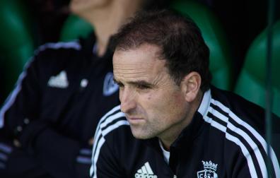 El entrenador de Osasuna, Jagoba Arrasate, en el Benito Villamarín