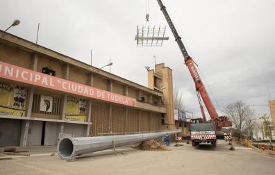 Obras en el Ciudad de Tudela para la instalación de la torre de luz