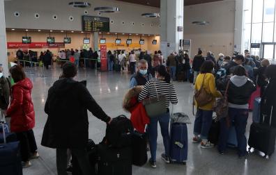 Esta semana salen tres vuelos chárter desde el aeropuerto de Pamplona. El primero partió ayer hacia Edimburgo (Escocia)