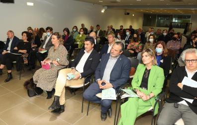 Asistentes a la presentación del anuario ‘Alimentos DNavarra’ celebrada este viernes en la Ciudad Agroalimentaria de Tudela (CAT)