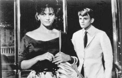 Plano de la película 'La Ragazza Colla Valligia', protagonizada por Claudia Cardinale y Jacques Perrin