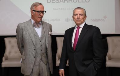 Lorenzo Bernaldo de Quiros y Manuel Conthe protagonizaron el jueves en Pamplona la VI edición de ciclo Diálogos para el Desarrollo