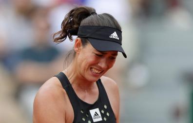 Garbiñe Muguruza durante el partido contra Kaia Kanepi en Roland Garros