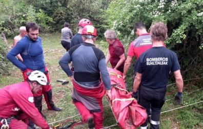 La Policía Foral ha colaborado con los bomberos en el rescate