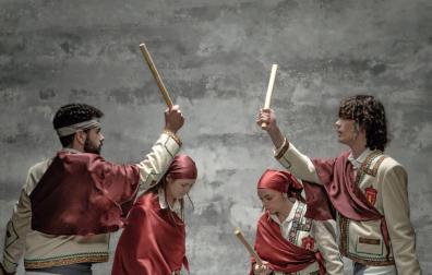 Representación del Paloteado o Makil-dantza de Cortes