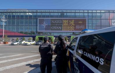 Varios agentes en el dispositivo puesto en marcha para la OTAN, en IFEMA Madrid