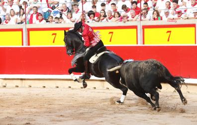 Hermoso de Mendoza, en su primer toro