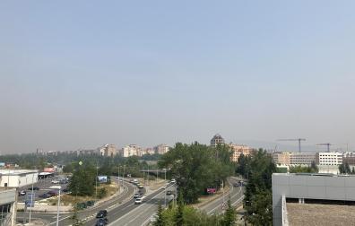 Humo sobre Pamplona esta mañana