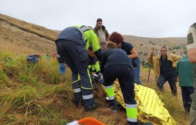 un momento del rescate en el monte Kakueta-Peñablanca