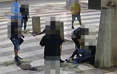 Momento de la detención de los tres hombres en Tudela