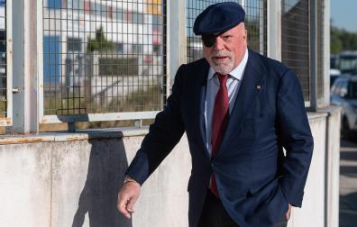 El excomisario José Villarejo a su llegada a la Audiencia Nacional en San Fernando de Henares este lunes cuando se reanuda el juicio contra él