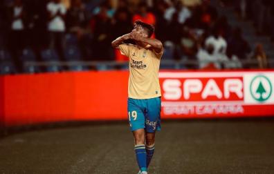 Marc Cardona celebra un gol de esta temporada
