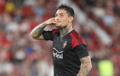 Curiosa celebración del gol del Chimy Ávila