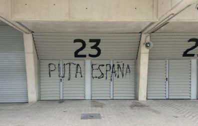 Pintada en El Sadar contra la selección española de fútbol